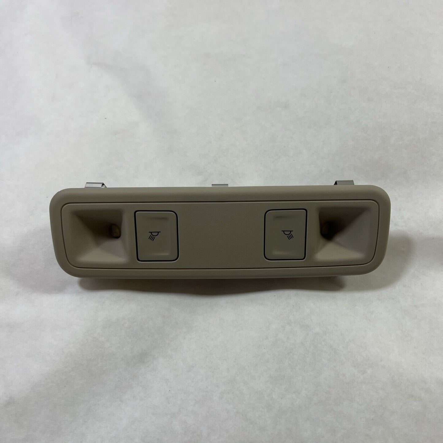 Genuine OEM GM Rear Seat Position Center Reading and Courtesy Lamp 84407747