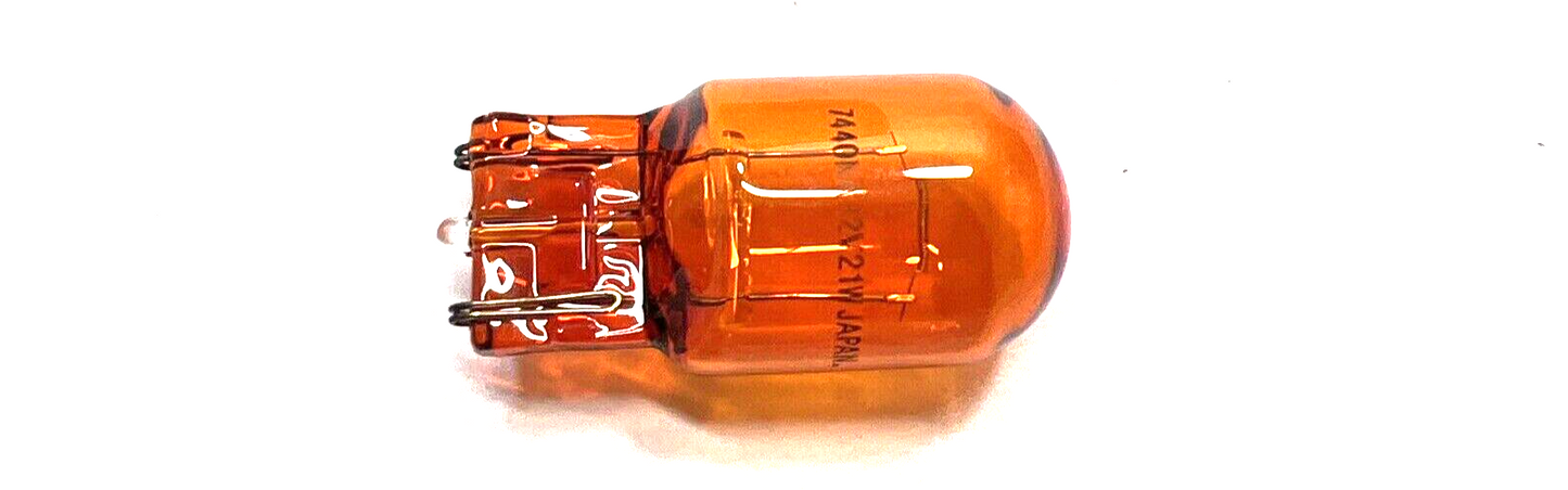 New OEM Genuine Mopar Dart 2013-2016 Bulb Right L07442NALL