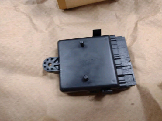 Genuine OEM GM Chevrolet Equinox Module 2018-2021 13533767