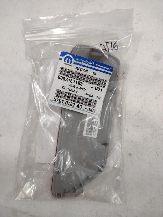 Genuine OEM Mopar Jeep Cherokee Rear Fascia Reflector 2011-2022 57010721AC