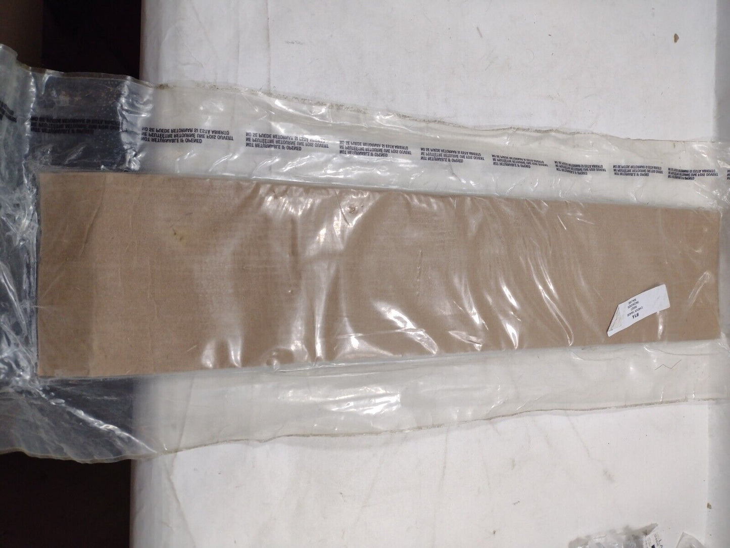 Genuine OEM GM Rear Right Passenger Side Door Trim Molding 2007-2009 25991799