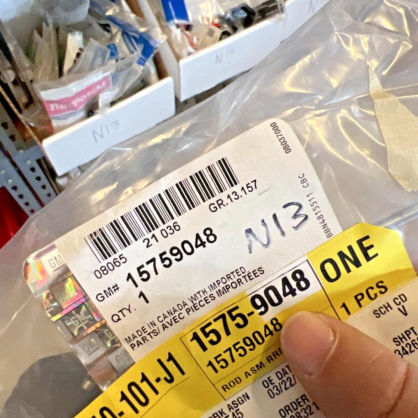 Genuine OEM GM Chevrolet Suburban Tahoe Front Door Lock Hardware-Rod 15759048