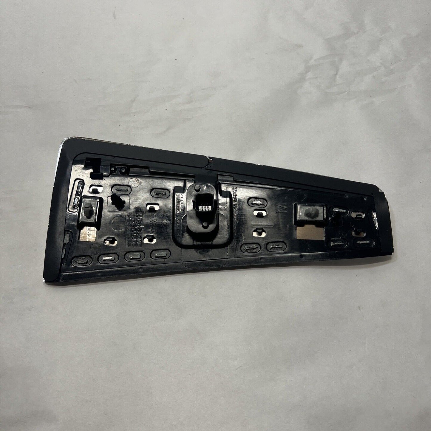 Genuine OEM GM SRX Left Driver Side Tail Repeater Lamp 2013-2016 22966564