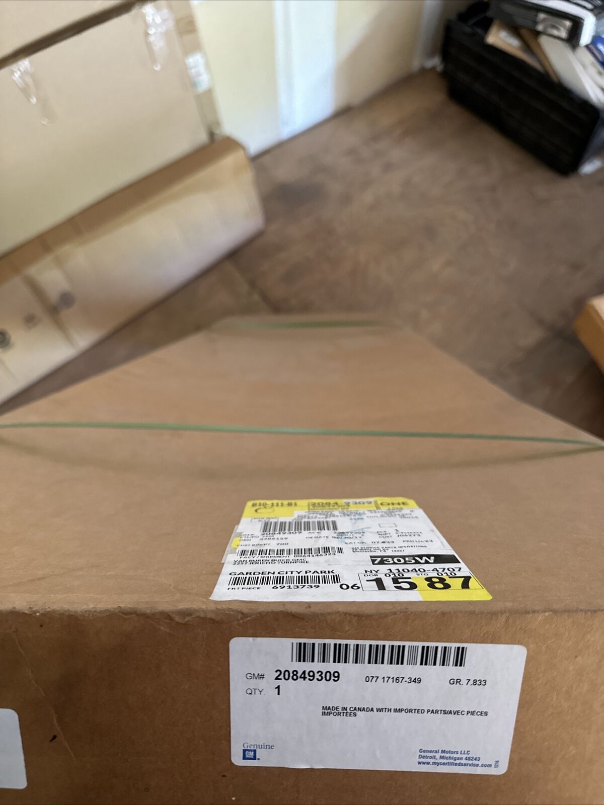 New OEM GM Chevy 2012-16 Equinox Front Bumper Grille Grill-Deflector 20849309