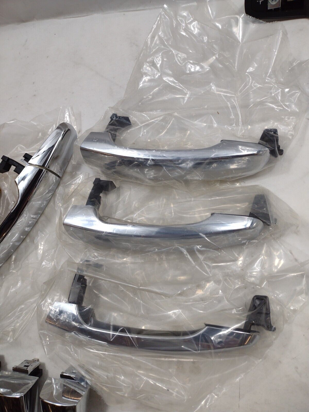 Genuine OEM GM Chevy Equinox Door Handles 2008-2017 19212052