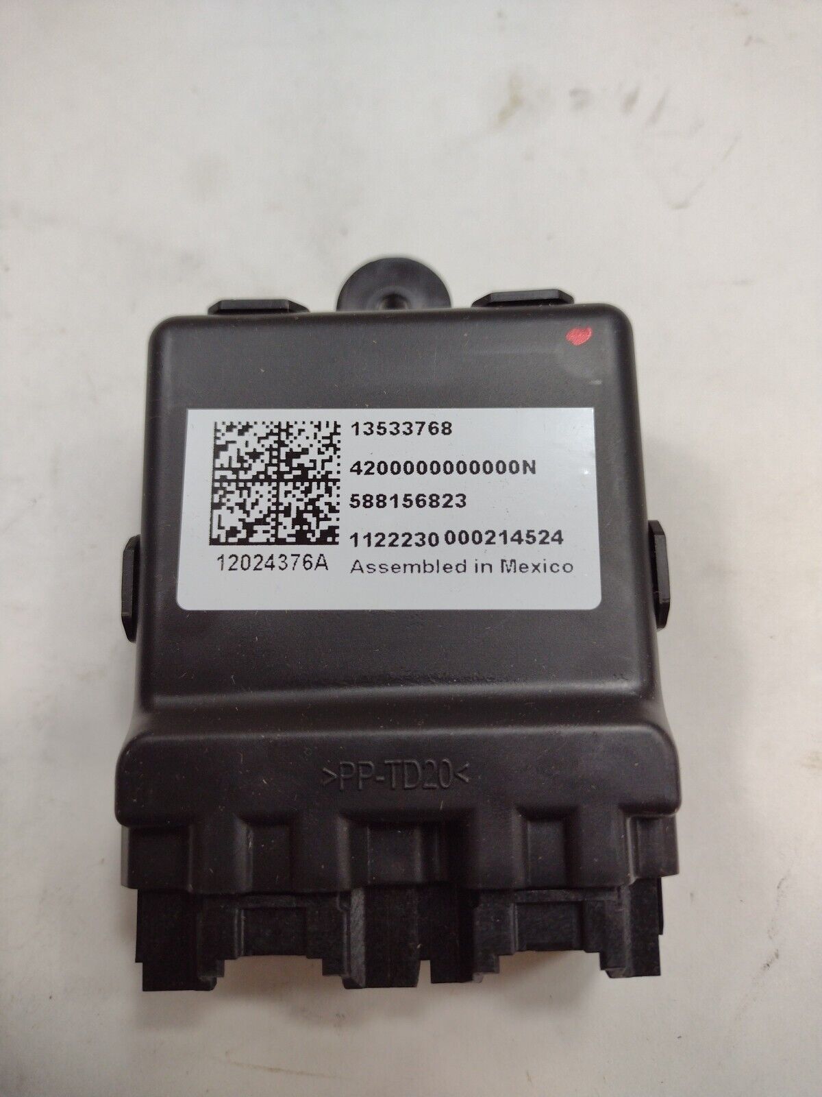 New OEM GM Genuine Parts 13533768 Seat Heater Control Module