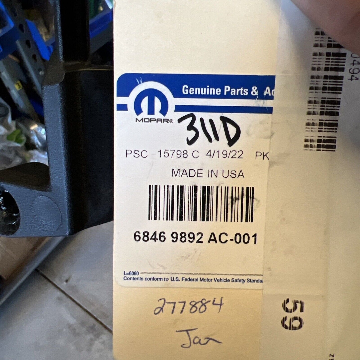 New OEM Genuine Mopar 20-23 Right Outer Latch Anchor Plate Bracket 68469892AC