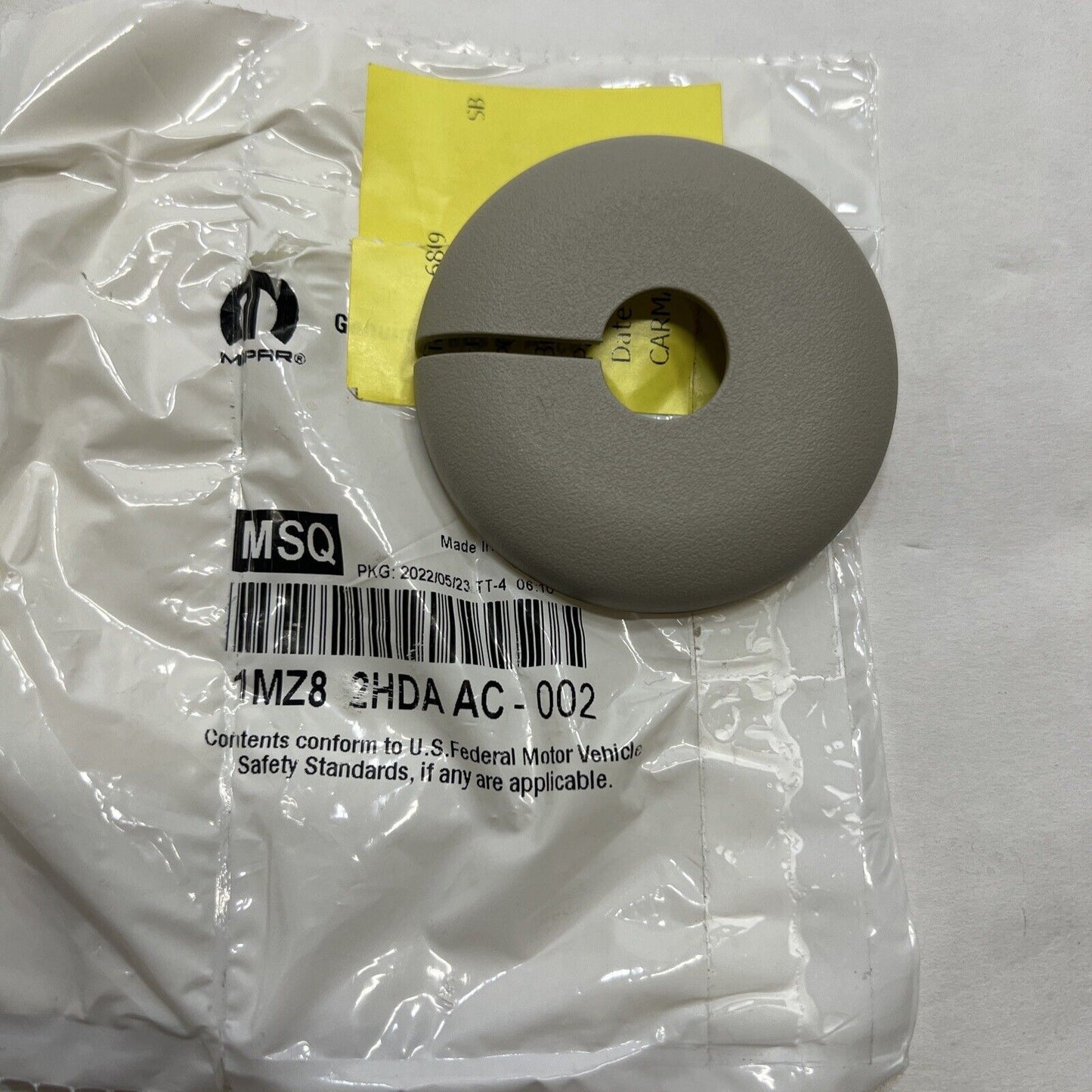 New OEM Genuine Mopar Durango 2011-2018 Sun Visor Cover Bracket 1MZ82HDAAC