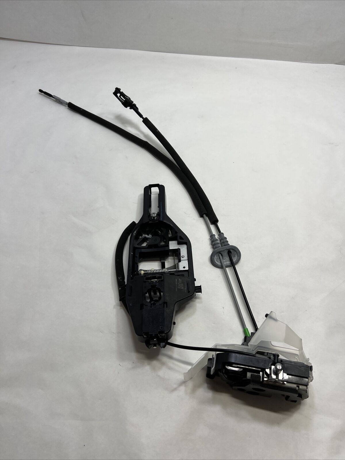 New OEM Genuine Ford Right Lock Latch LB5Z78264A26J