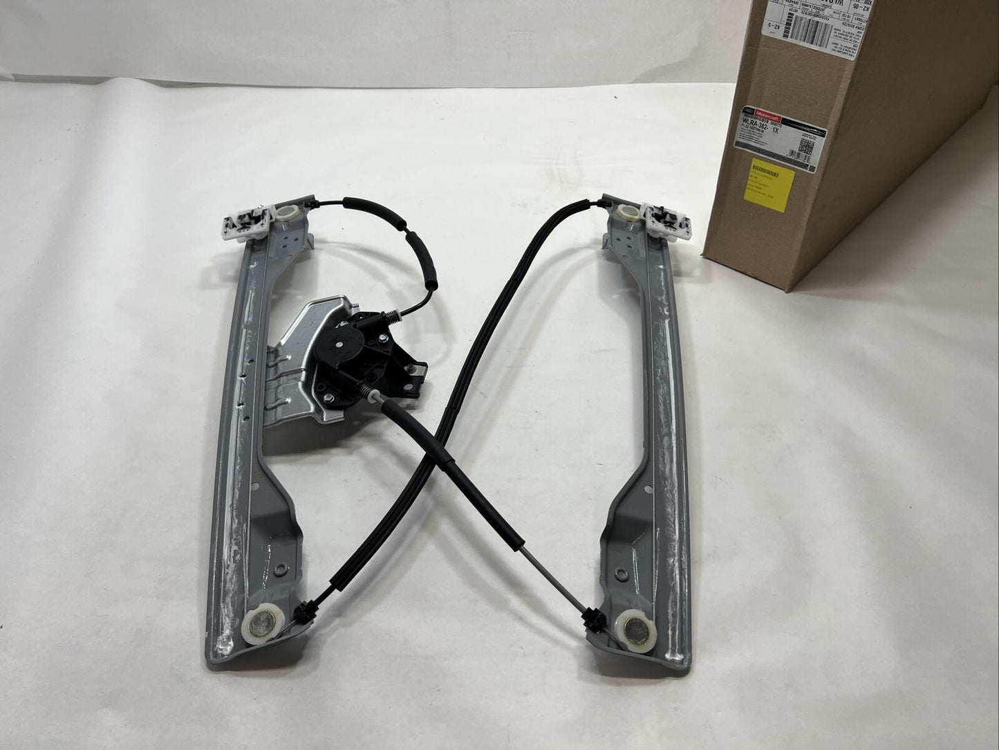 New Genuine OEM Ford F-350 Super Duty 2015-2022 Window Regulator FL3Z-1627000-W