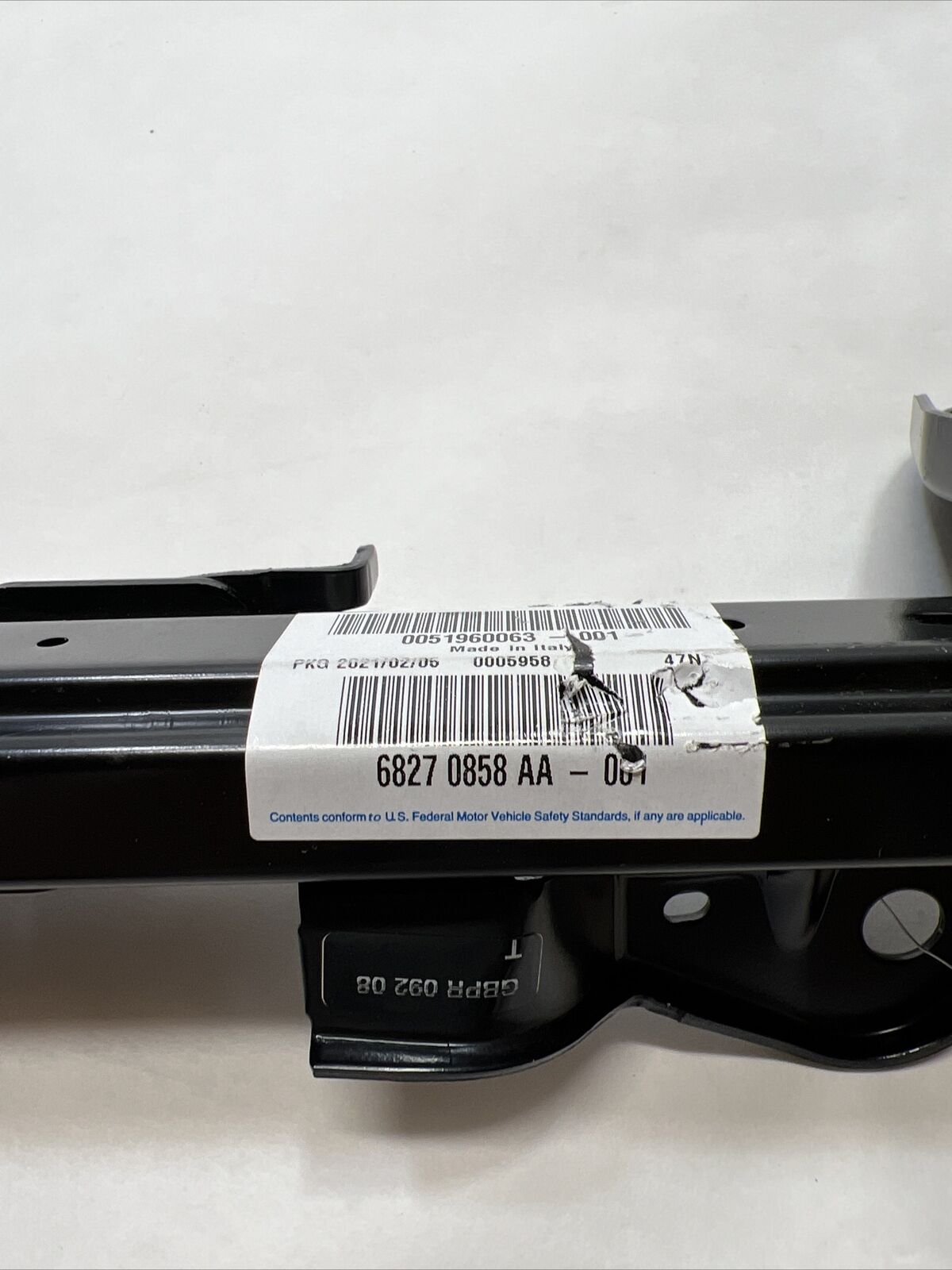 New OEM Genuine Mopar Fiat 500X 2016-2020 Driver Side Seat Track 68270858AA