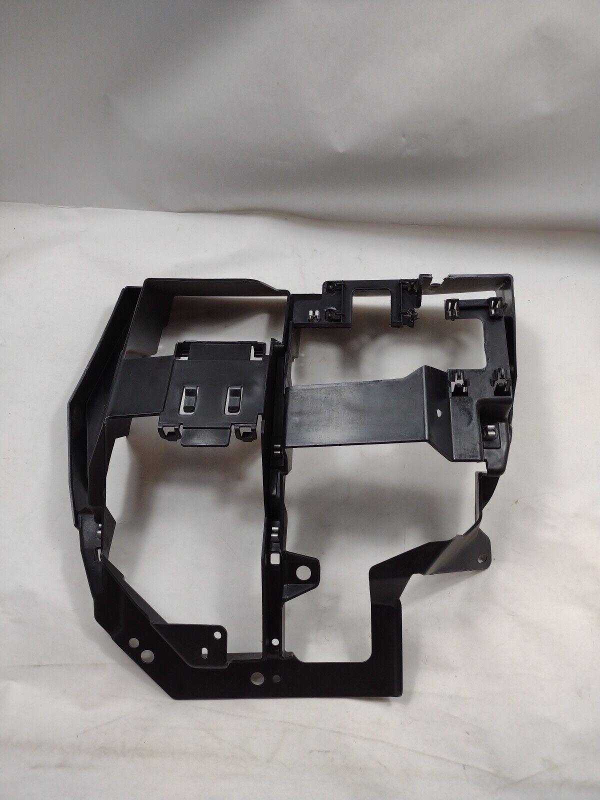 Genuine OEM GM Chevrolet Corvette Cadillac XLR Fuse Block Housing 05-13 10381891