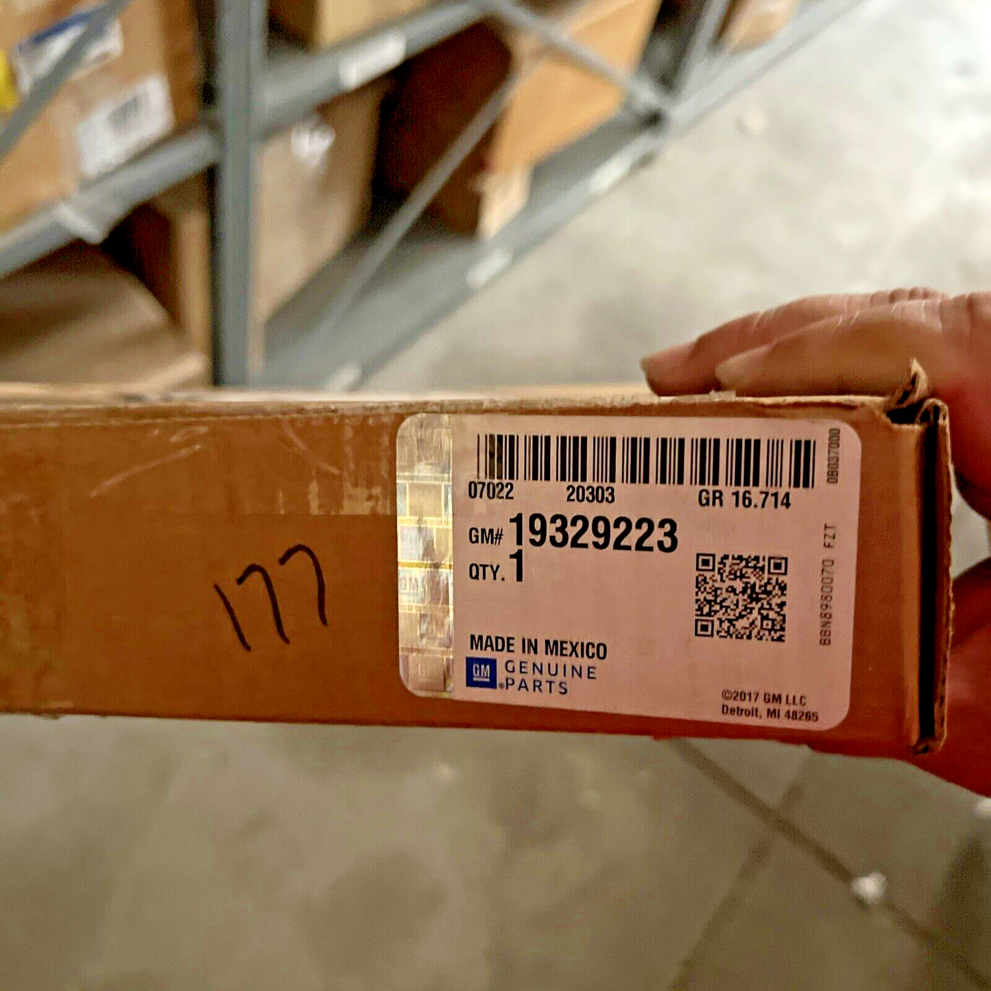 Genuine OEM GM Chevrolet Driver Seat Belt Tensioner Kit Gray 2014-2017 19329223