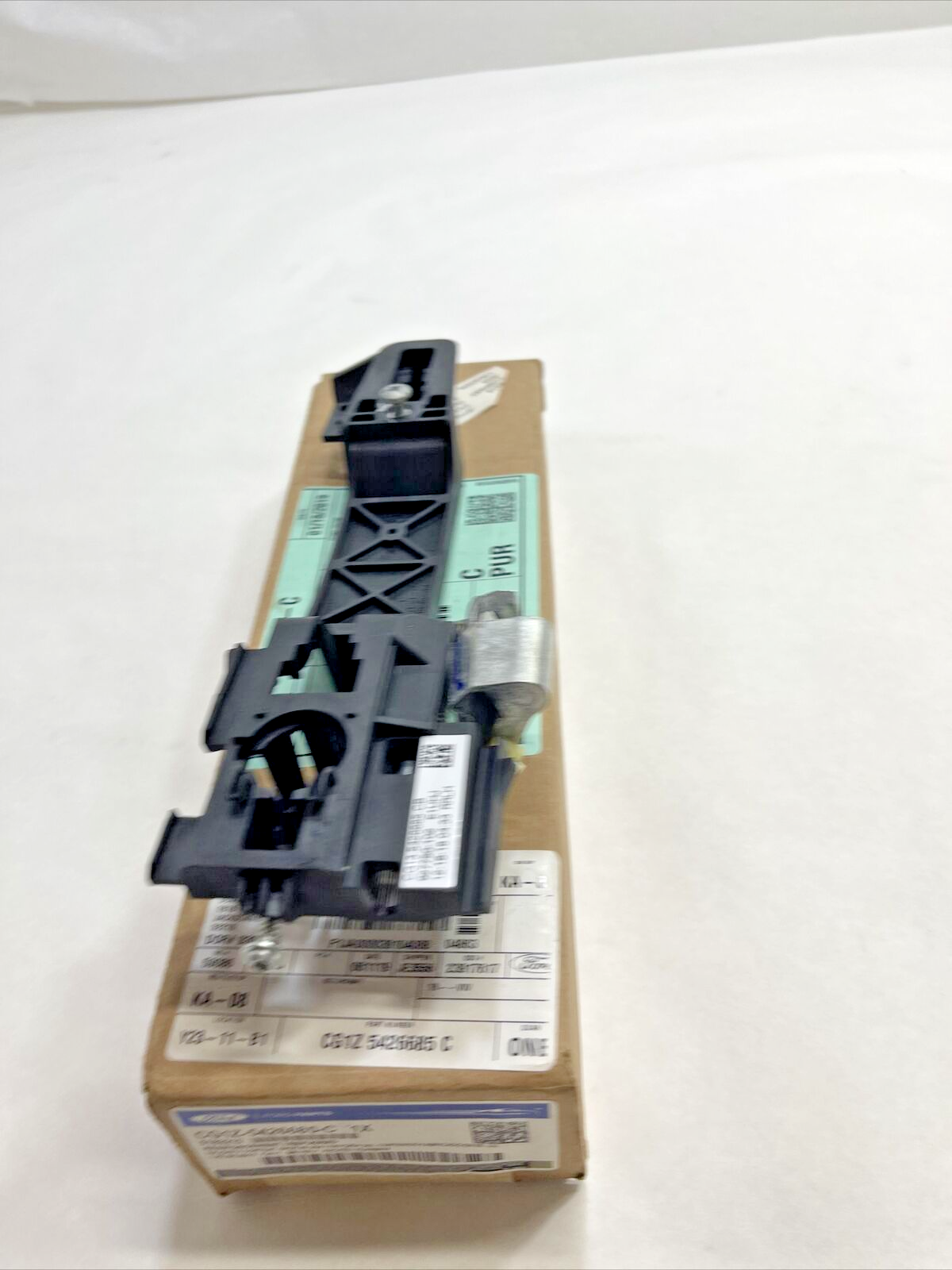 New OEM Genuine Ford Police Interceptor Sedan 2010-2019 Handle Base cg1z5426685c