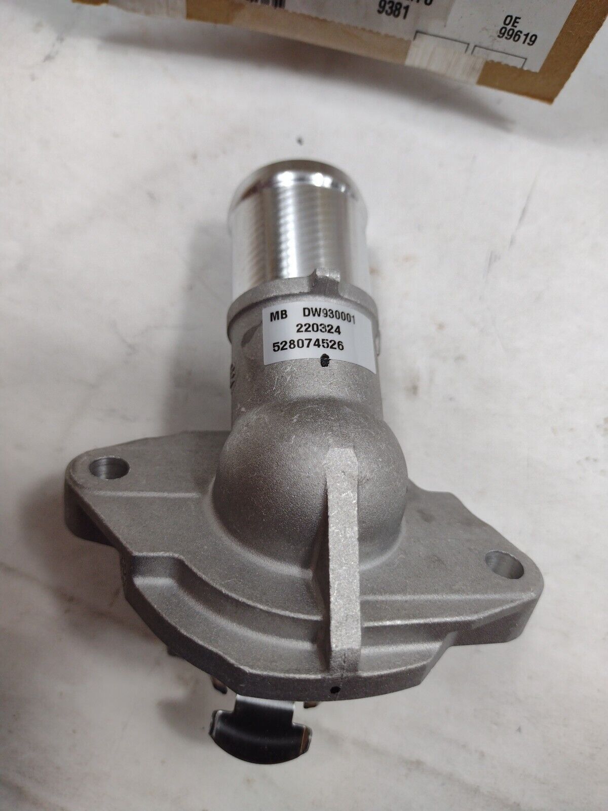 Genuine OEM GM Chevy Malibu Coolant Thermostat/Housing Assembly 2016-24 12673413