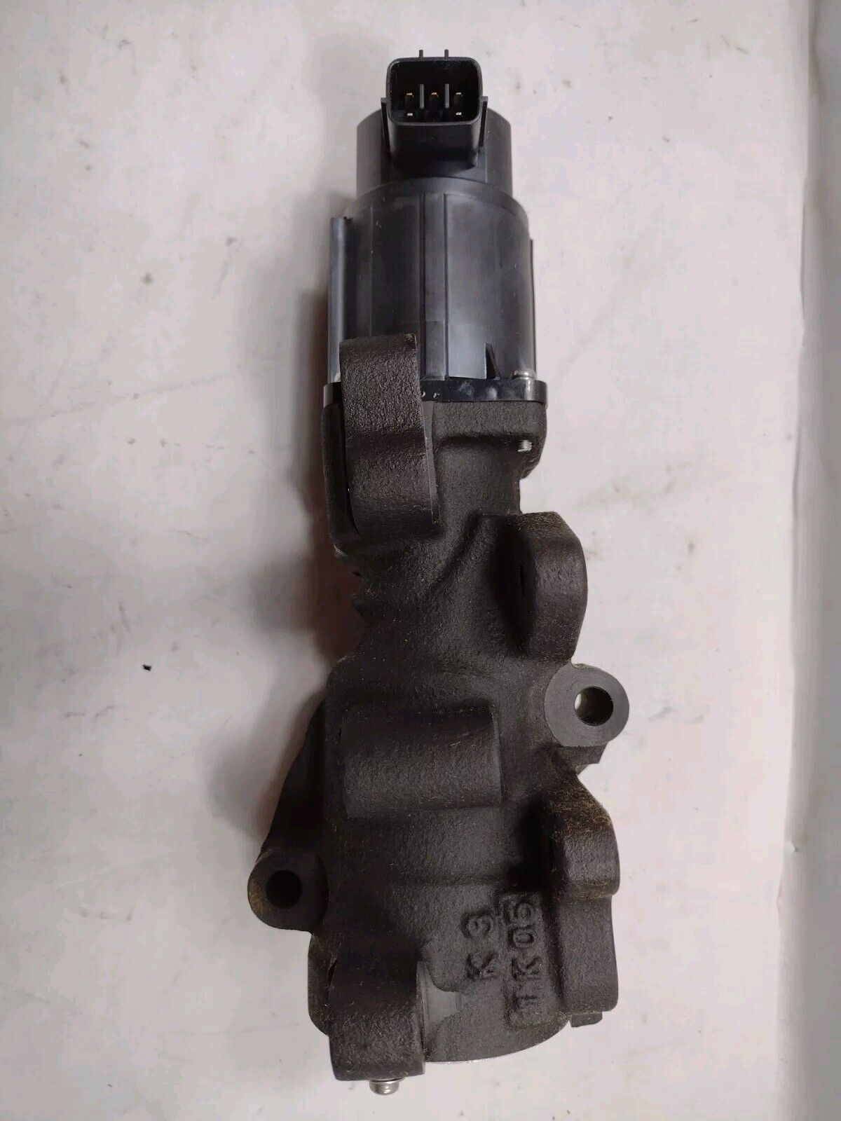 Genuine OEM GM Chevy Silverado 2500 HD Exhaust Recirculation 2006-2010 98025695