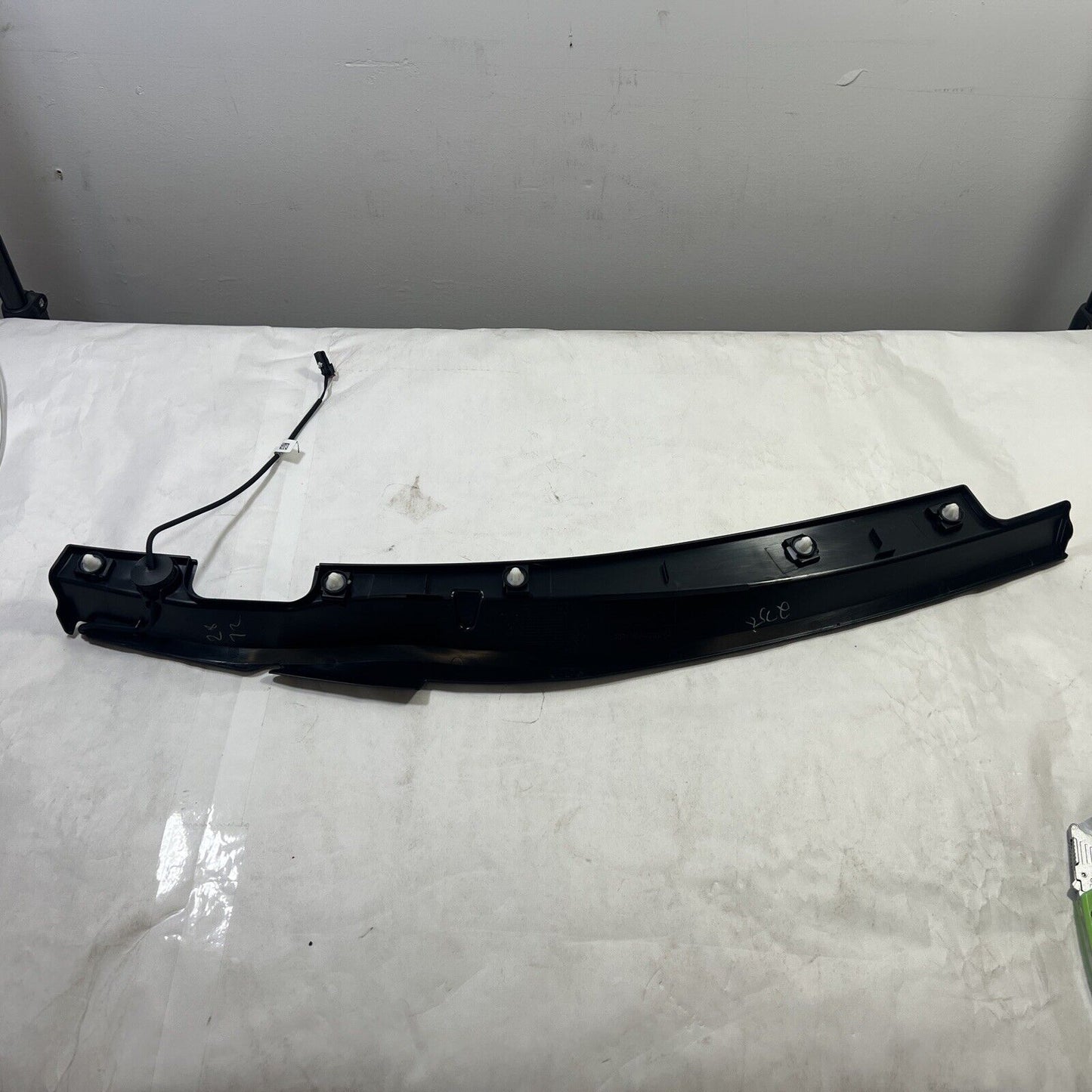 Genuine OEM GM ACDelco Right Side Liftgate Anti Pinch Sensor 84812887