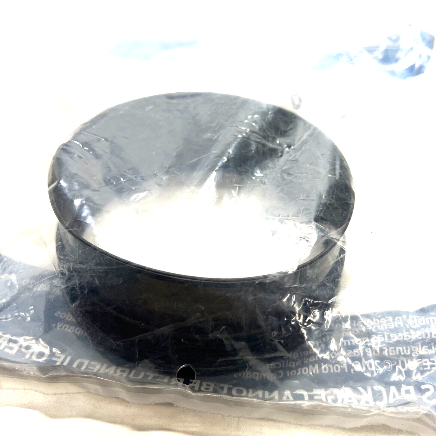 New OEM Genuine Ford Transit-150 2011-2019 Reservoir Seal BC3Z5L229A