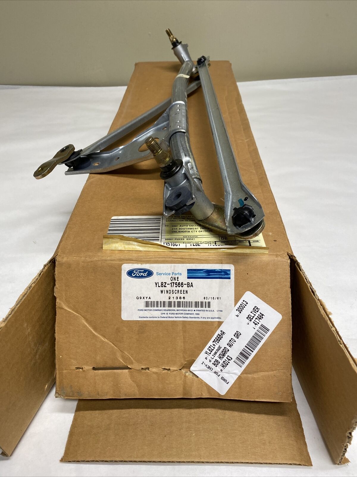 New OEM Ford Escape Windshield Wiper Transmission 2000-07 YL8Z17566BA