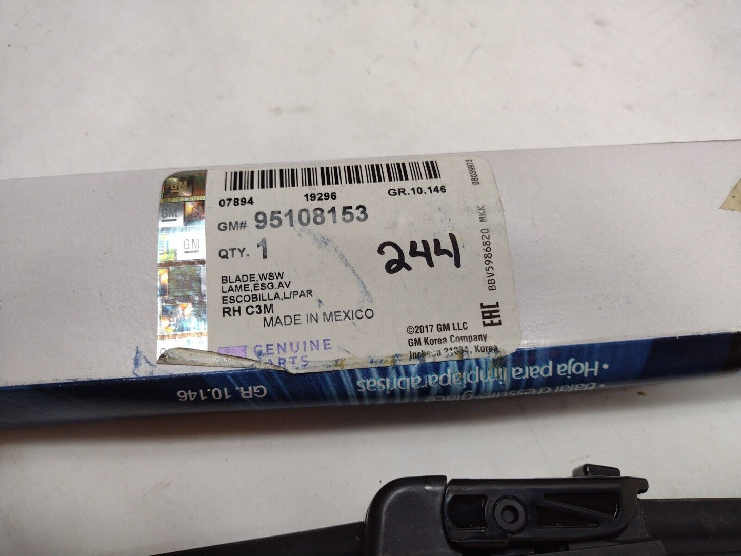 GM Genuine Parts 95108153 Windshield Wiper Blade