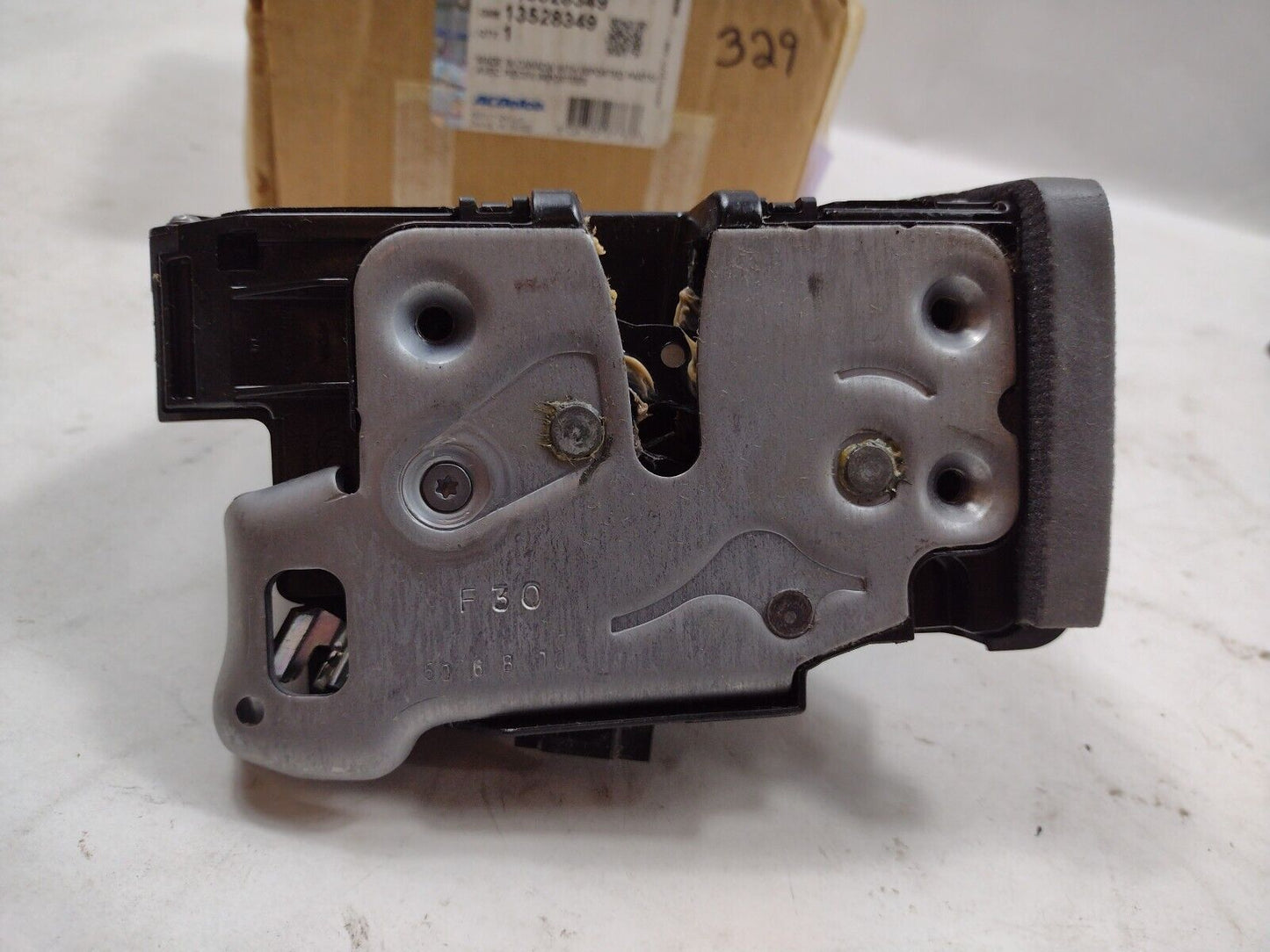 Genuine OEM GM Door Latch Assembly 13528349