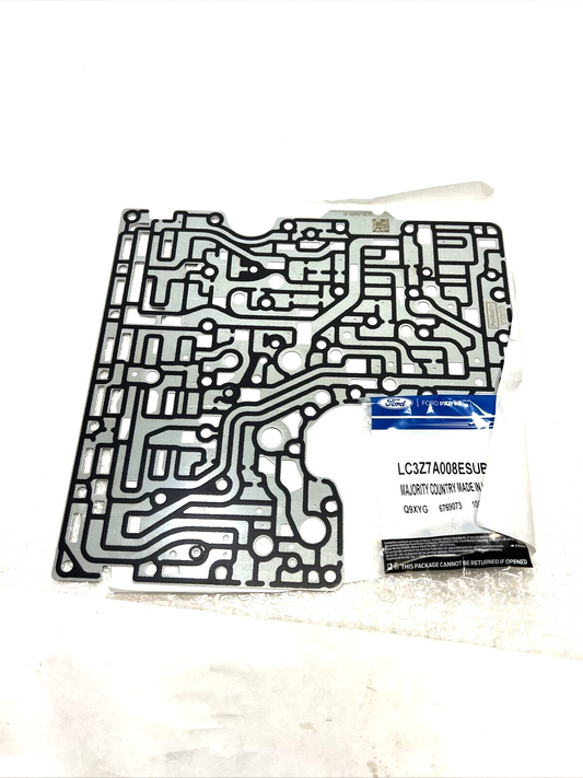 New OEM Genuine Ford Auto Transmission Valve Body Separator Plate LC3Z7A008E