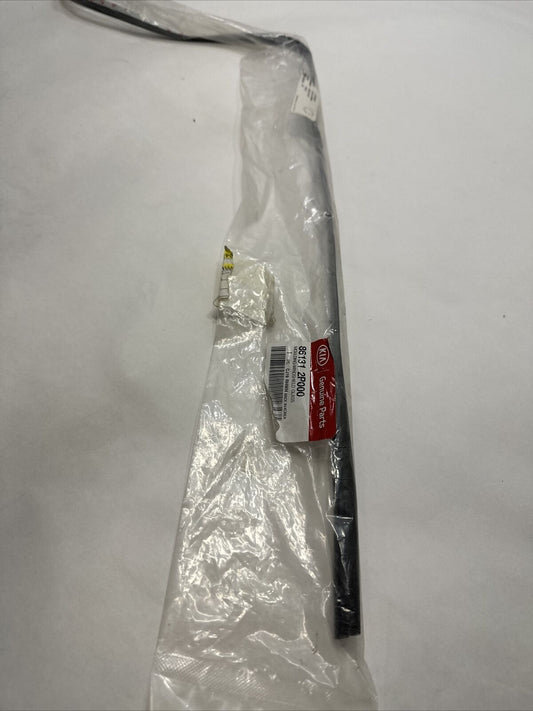 New OEM Genuine Sorento 2011-2015 Kia windshade Upper Molding 86131-2P000