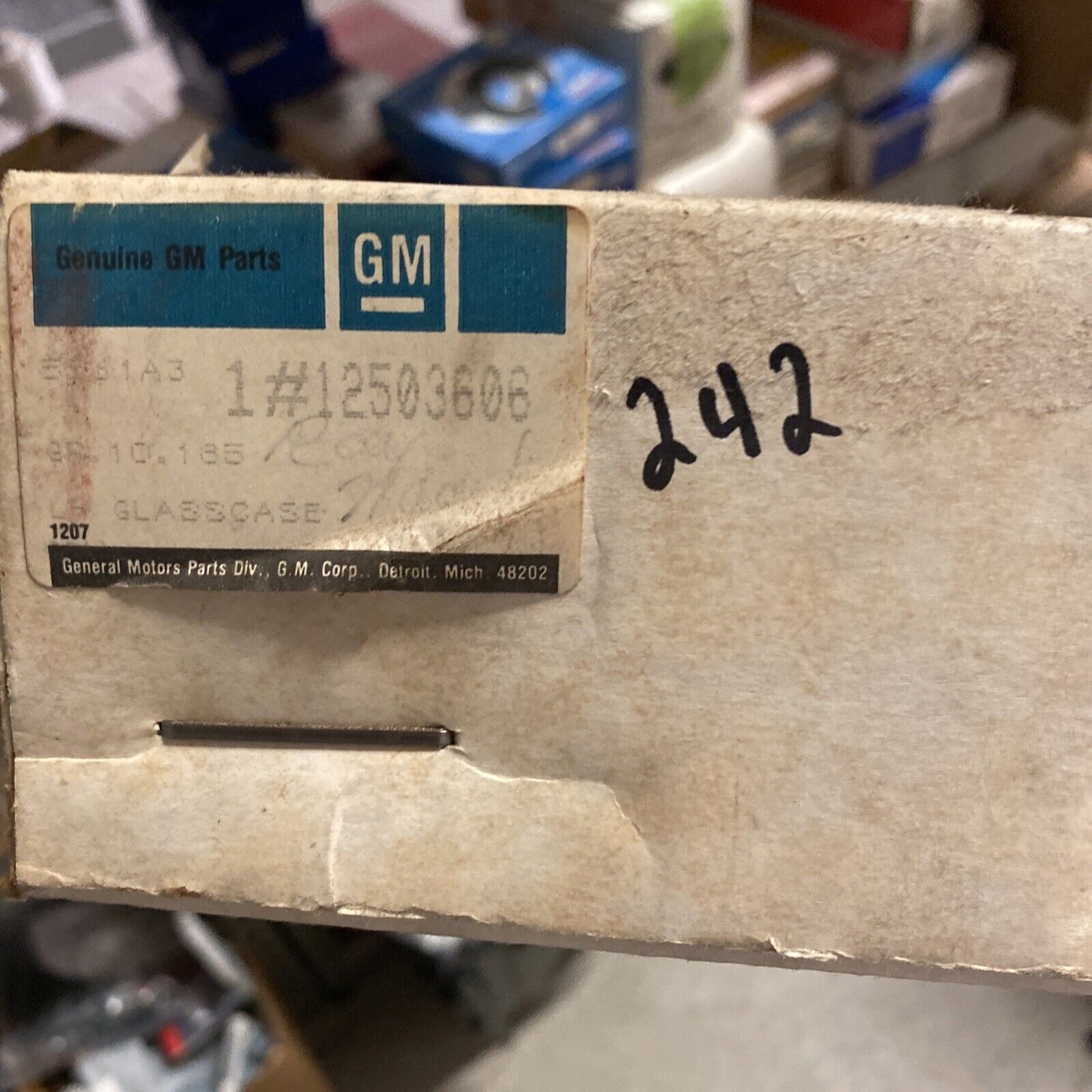 New OEM GM Oldsmobile 88 LSS Side View Mirror Left 1991-99 12503606