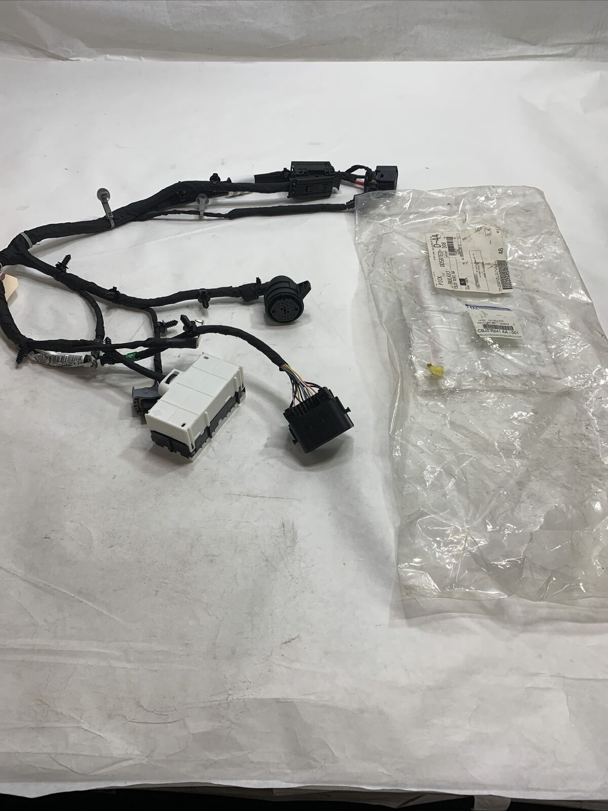 New OEM Genuine Mopar Wiring CBJ0R241AA