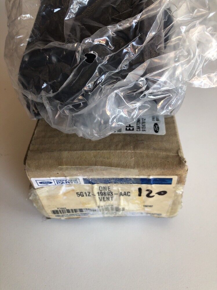 New OEM Ford Five Hundred Instrument Panel AC Air Vent Side 05-07 5G1Z19893AAC