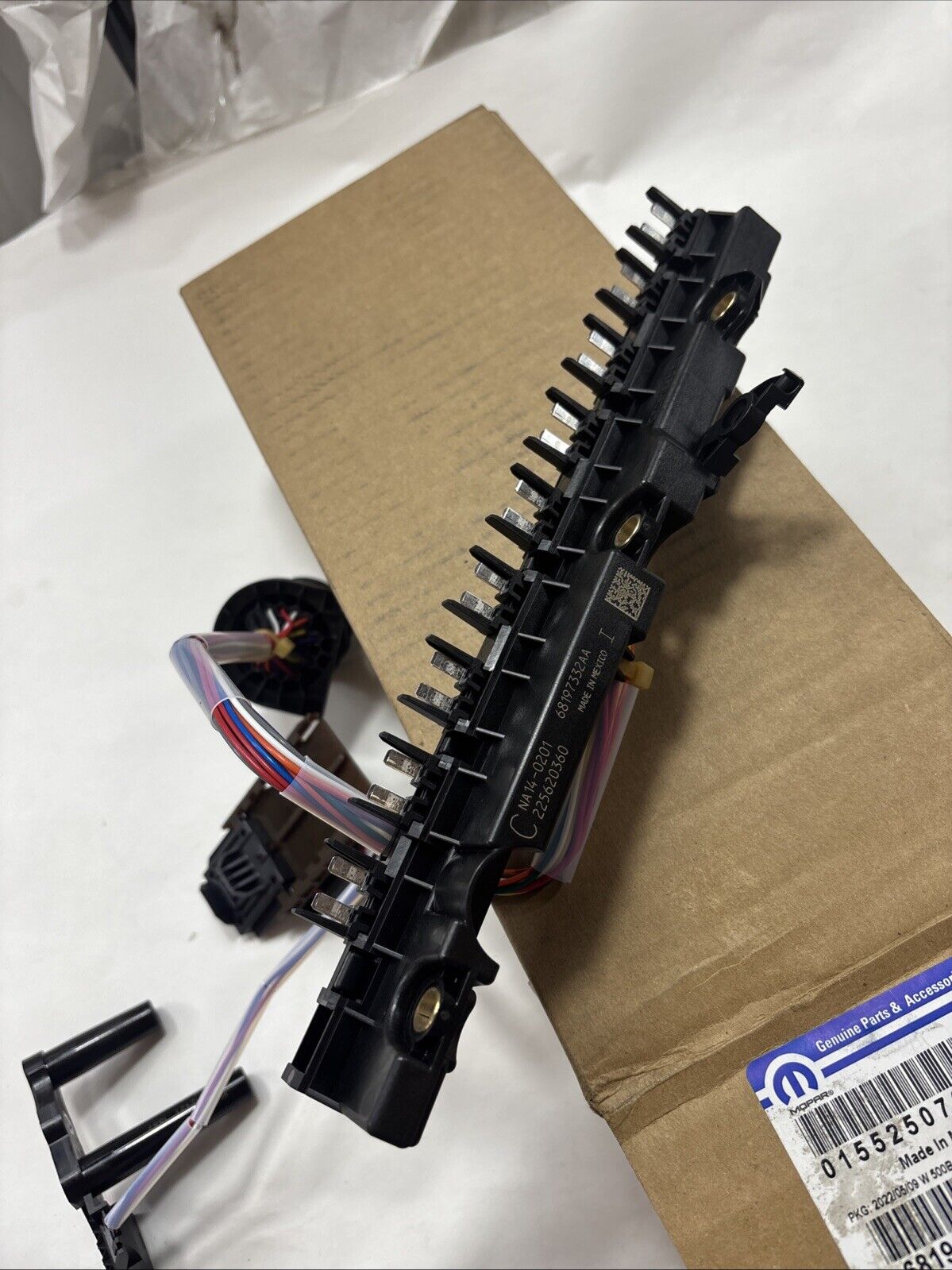 Genuine OEM Mopar Jeep Cherokee Transmission Range Sensor 2014-2019 68197332AA