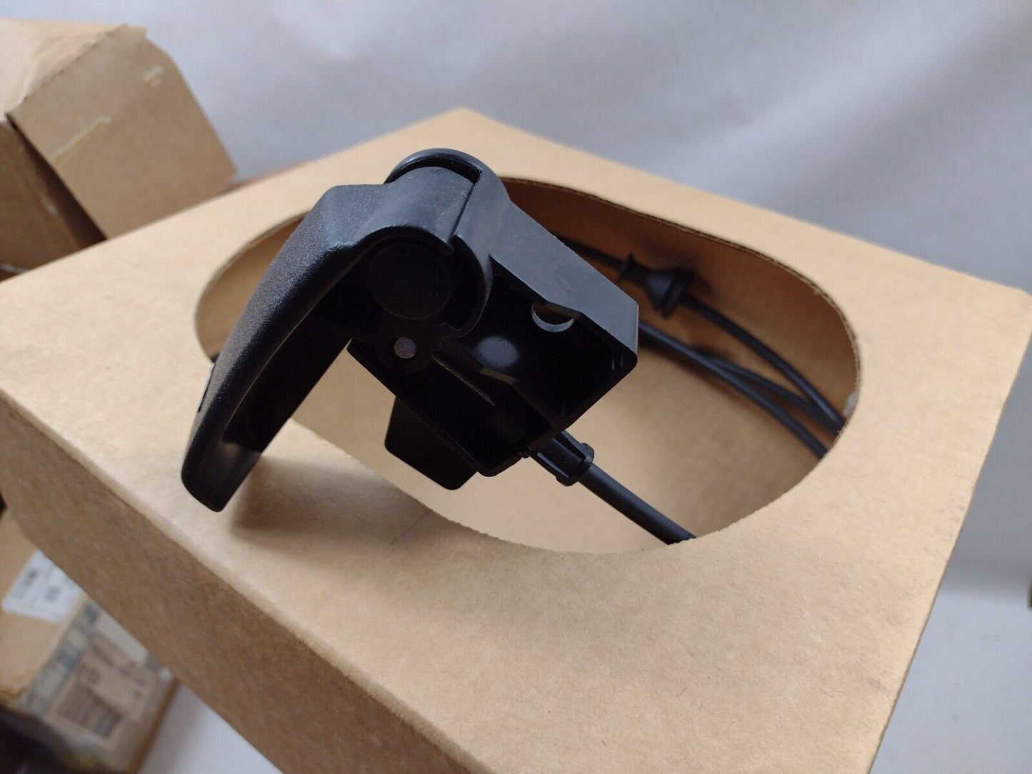 Genuine OEM GM Cadillac Escalade Hood Release Cable 1995-2000 15769412