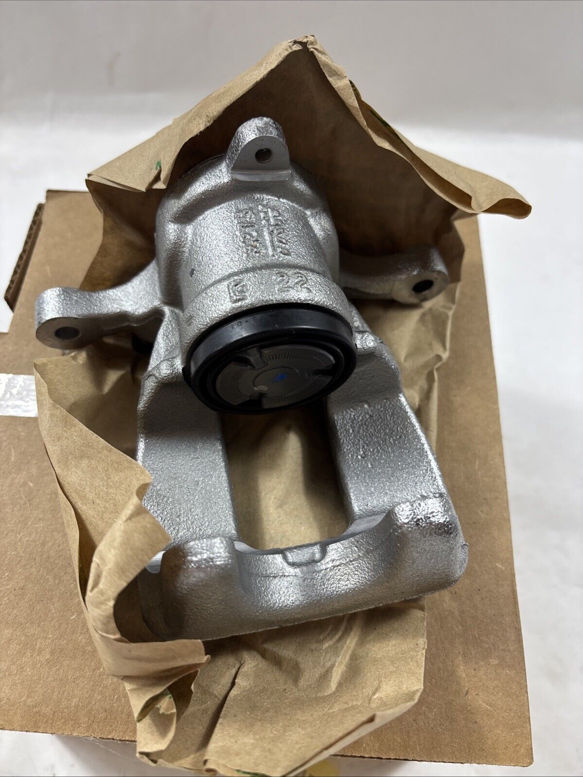 Genuine OEM GM Chevrolet Equinox Disc Brake Caliper Rear 2016-2025 13595652