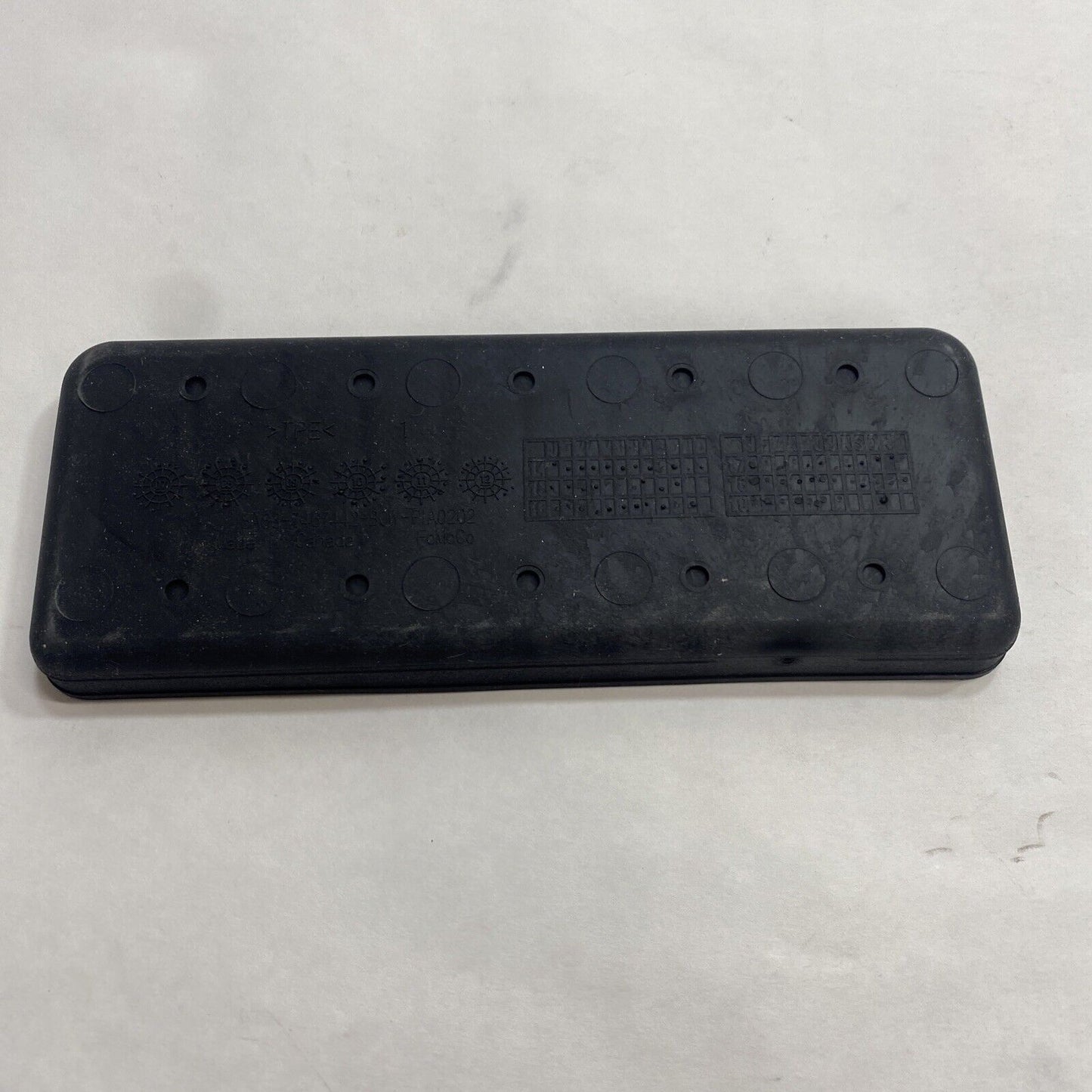 New OEM Ford 2009-18 Flex Cupholder Rubber Mat Console-Mat 9A8Z74045G34DA