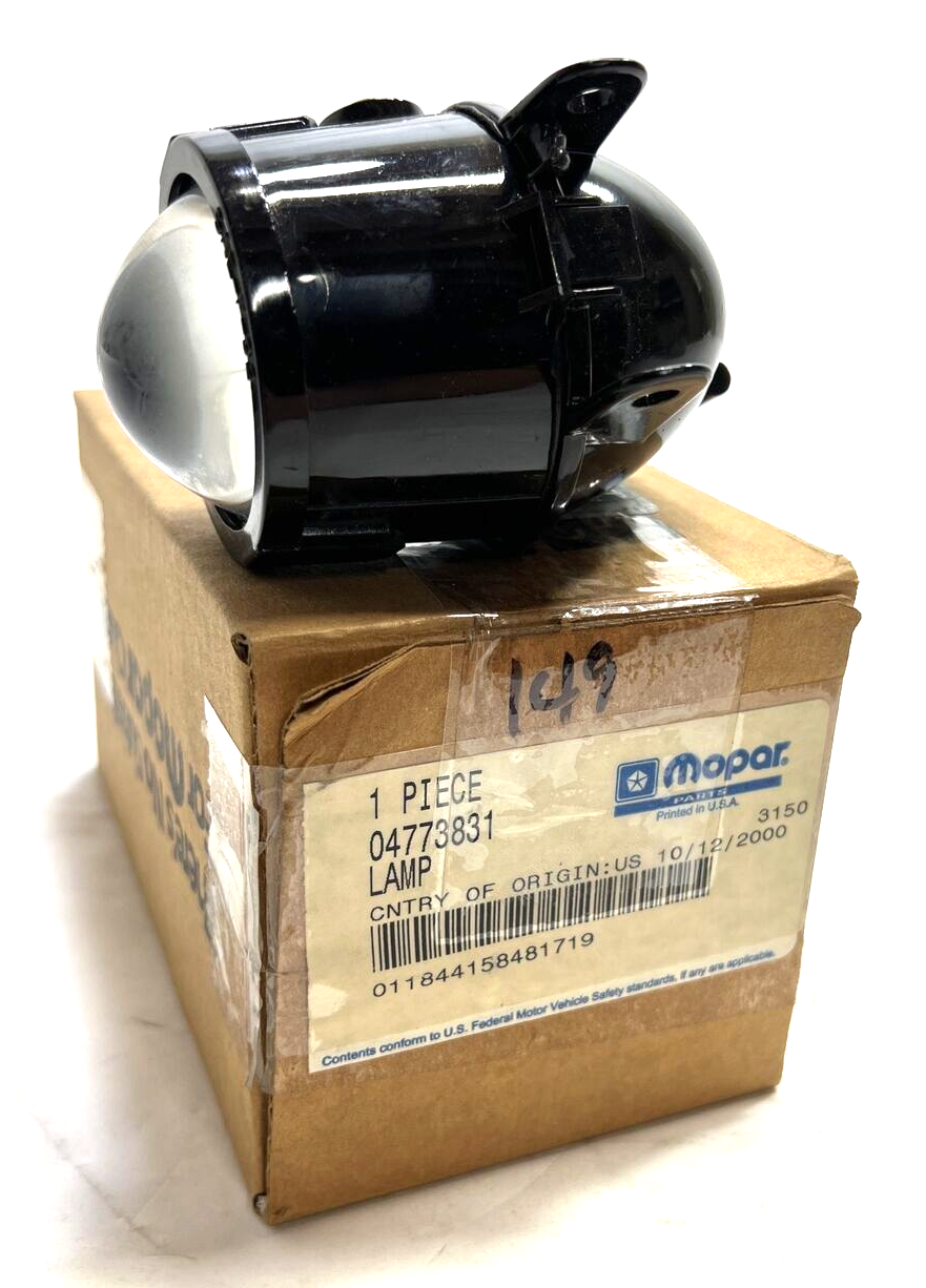 New OEM Genuine Mopar Fog Light 4773831