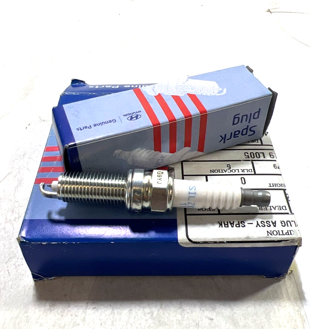 Genuine OEM Hyundai Soul Pack of 4 Iridium Spark Plugs Kia 2012-2013 1884611060