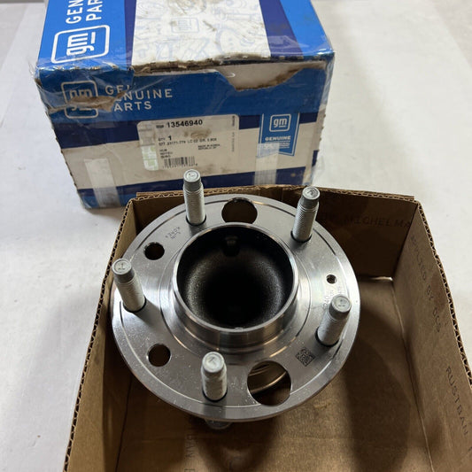 Genuine OEM GM Encore GX Trailblazer  Rear Wheel Hub 2020-2023 13546940