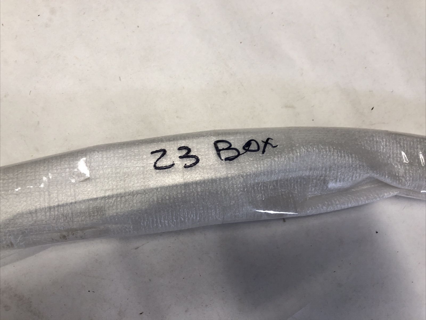 New OEM Genuine Kia Right Passenger Side Trim Grill 86564D4000