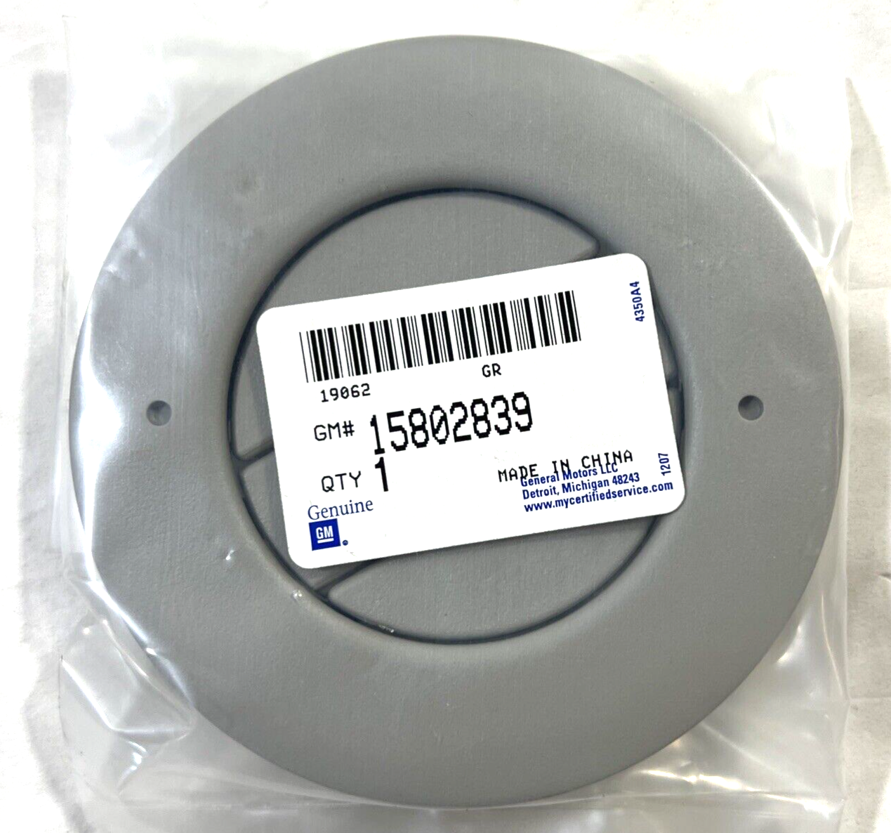 Genuine OEM GM Chevrolet Traverse Auxiliary Air Conditioning Air Outlet 15802839