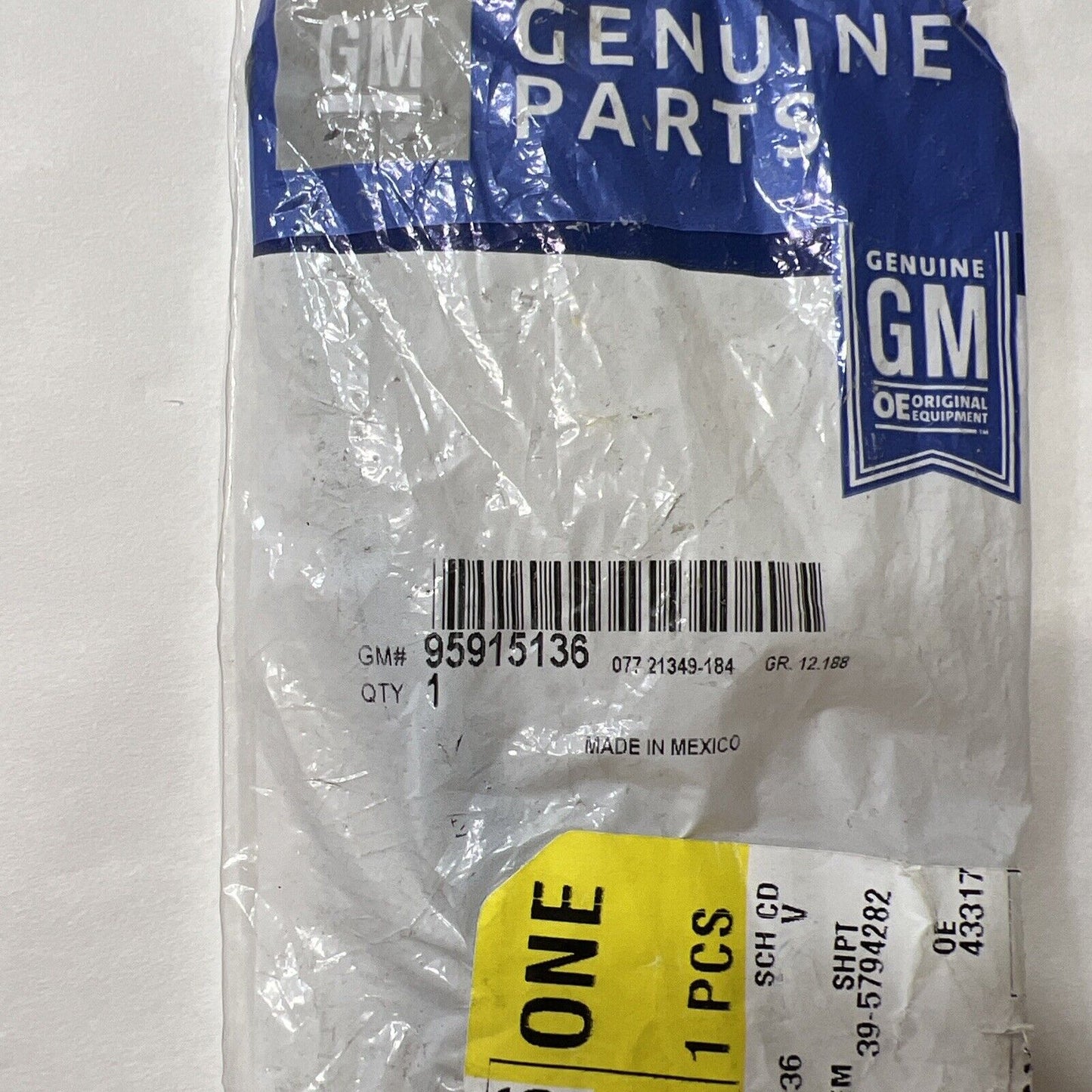 GM OEM Wiper-Rear Window Arm 95915136