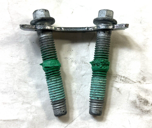 Genuine OEM GM Chevrolet Colorado Front Axle Drive Shaft Retainer 15-20 11546810