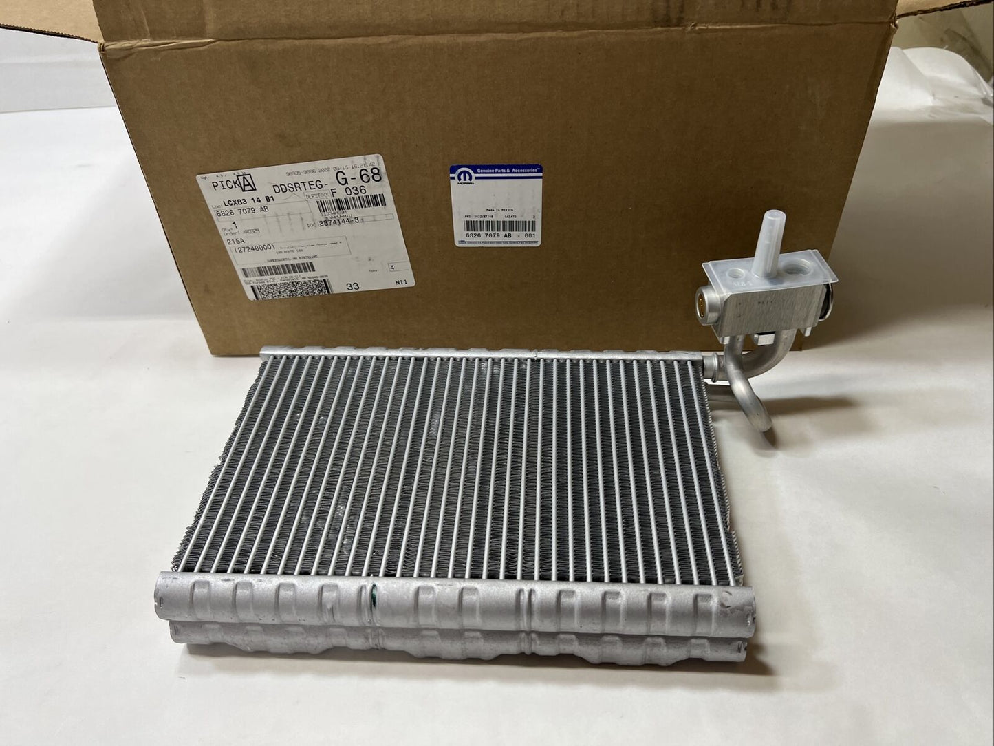 New OEM Genuine Mopar Grand Cherokee 2015-2021 AC Evaporator Assembly 68267079AB