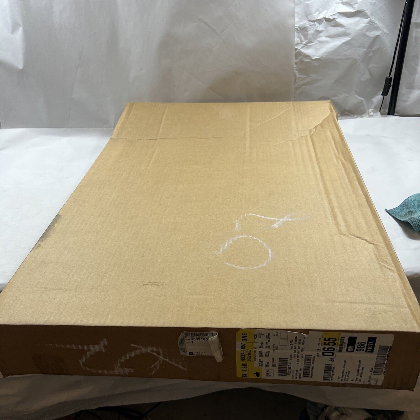 Genuine OEM GM Chevrolet Cruze Driver Side Weatherstrip 2012-2014  95321657