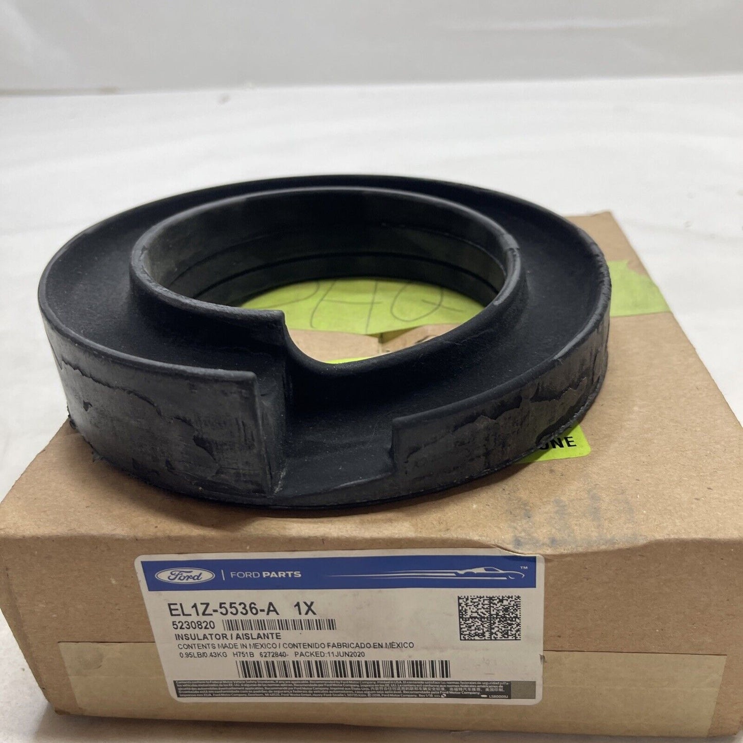 New OEM Genuine Ford Expedition 2014-2017 Spring Insulator EL1Z5536A