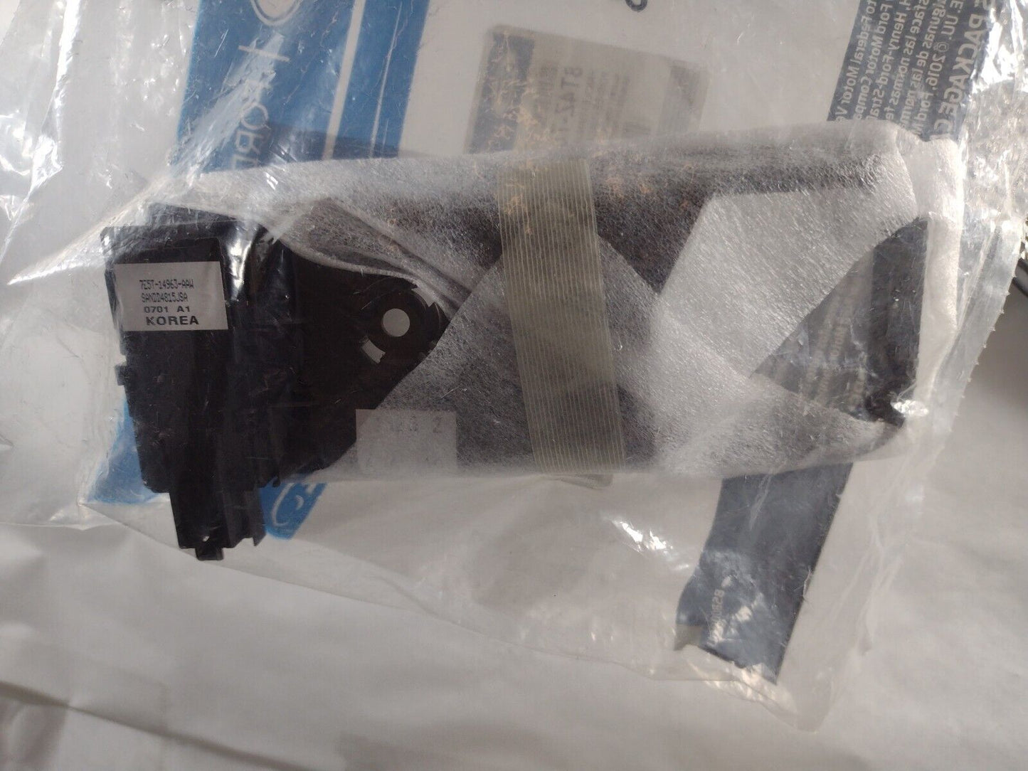 NEW OEM 08-14 Ford Edge Left Front Driver Side Door Handle Bezel 8T4Z7822621AA