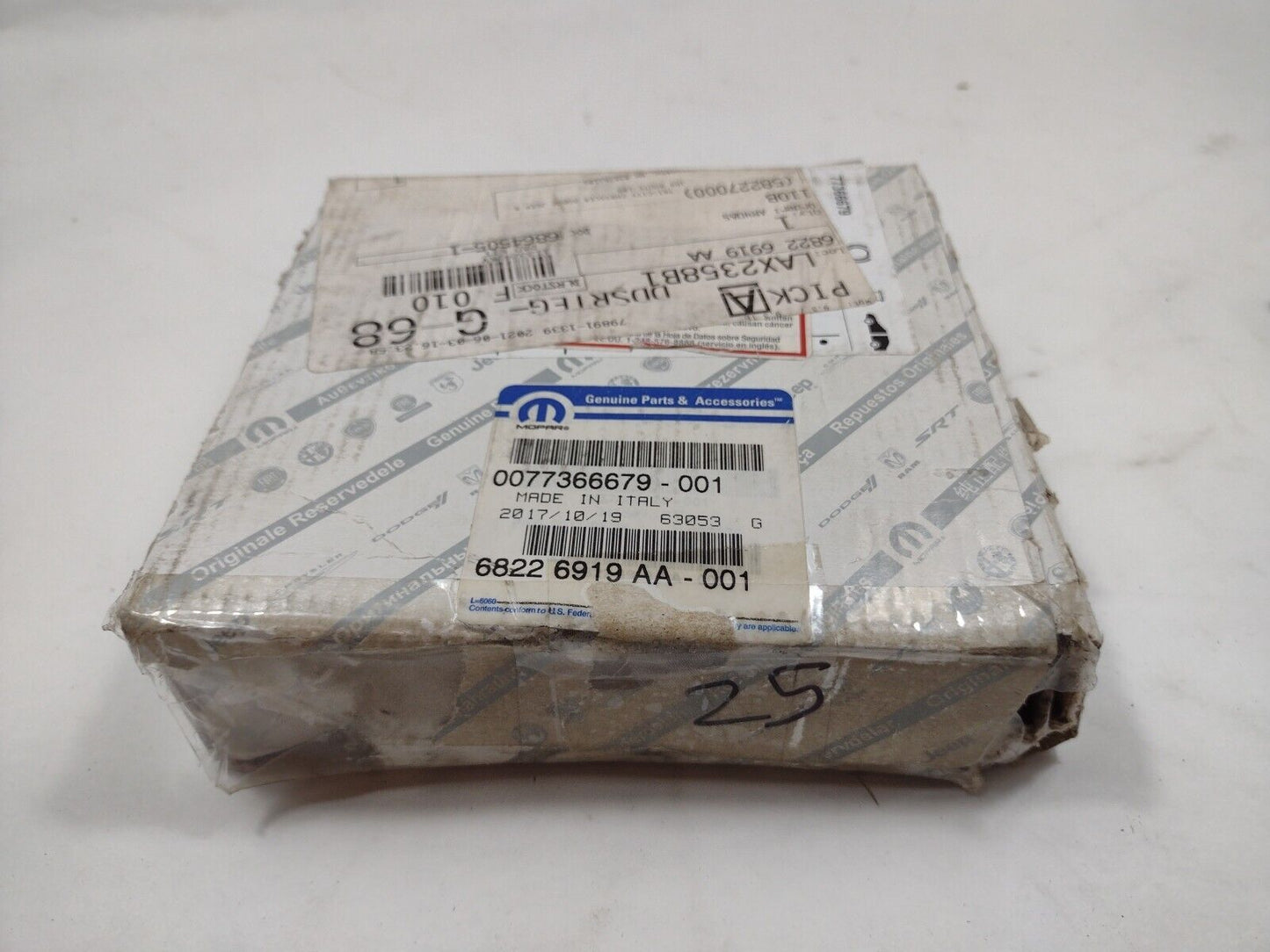 Genuine OEM Mopar Ram ProMaster 1500 2500 Rear Disc Brake Pad Kit 68226919AA