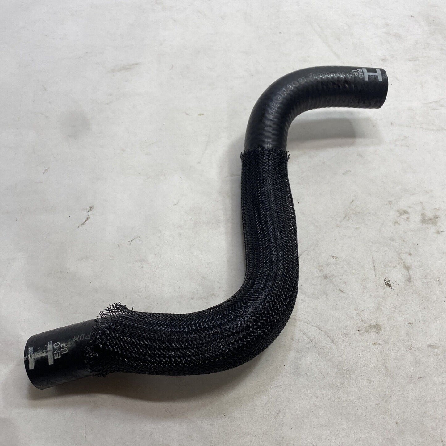 New OEM Genuine General Motors Radiator Upper Hose 15281793