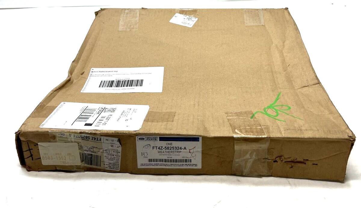 New OEM Genuine Ford Edge Right Passenger Side Door Weather strip FT4Z5825324A
