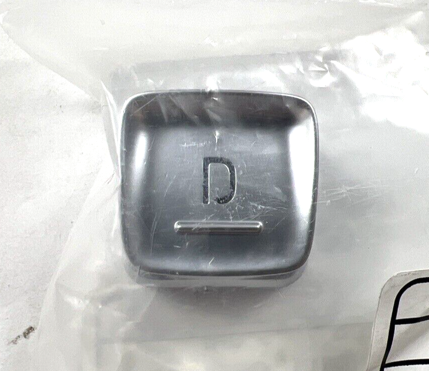 NEW Genuine OEM Hyundai D Button 467K4S1100