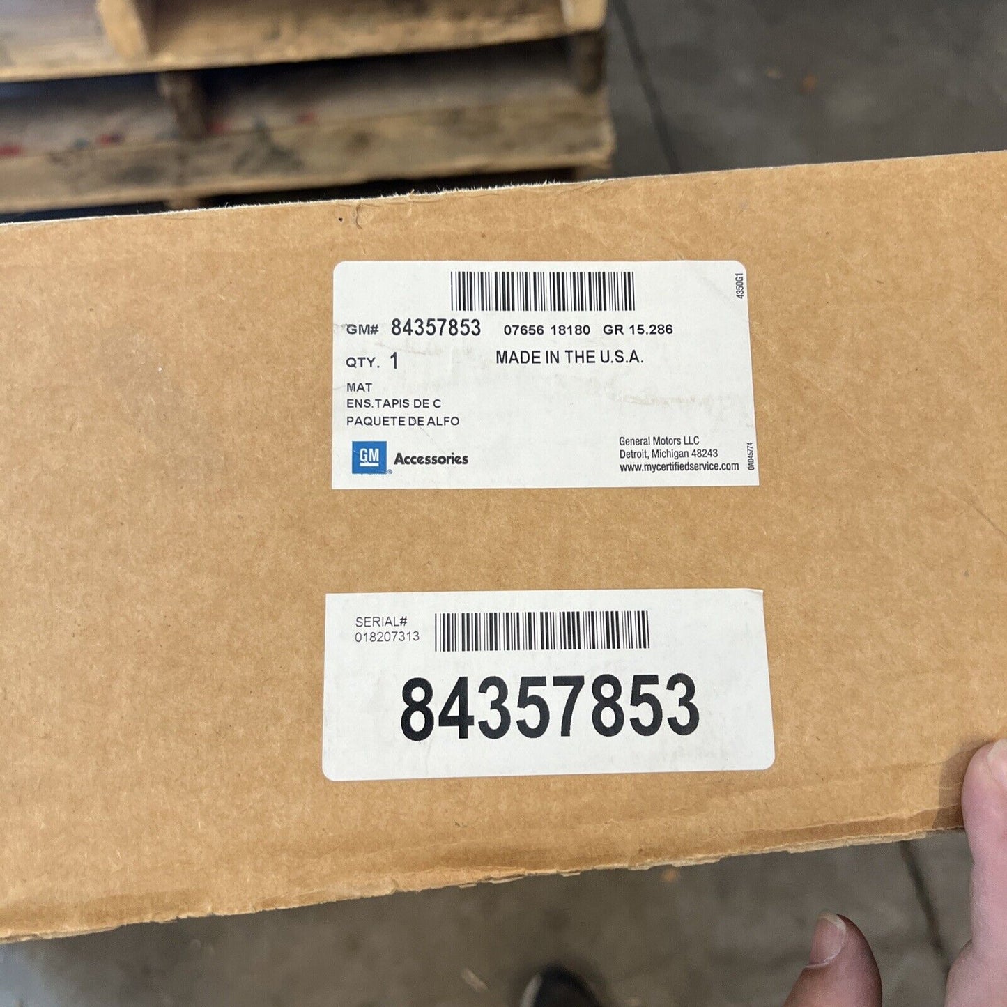 Genuine OEM GM Silverado 3500 HD FRONT All Weather Floor Liners 2018-19 84357853